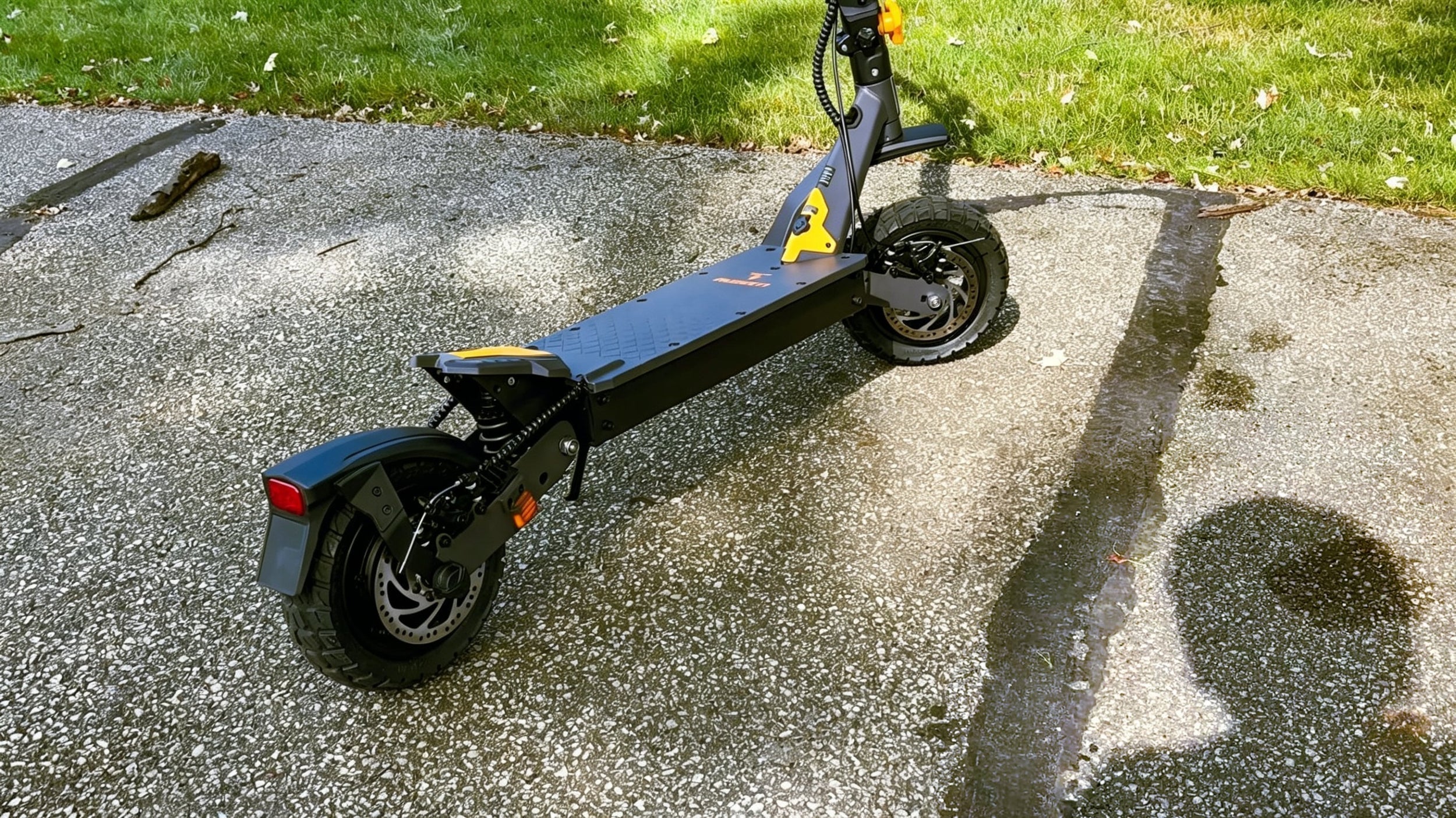 Pneus de trottinette électrique : le guide complet pour choisir, entretenir et remplacer