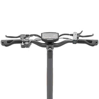 Handlebar and digital display of Ausom L2 Max Trottinette électrique electric scooter with ergonomic grips and control buttons