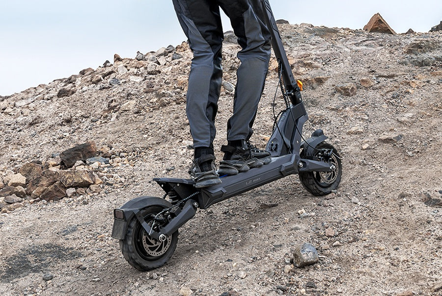 ausom-l2-max-electric-scooter-1
